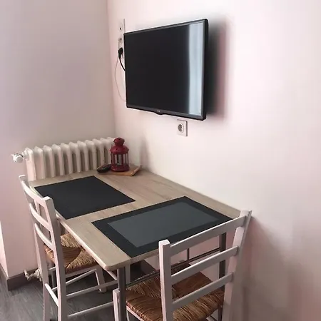 Face Aux Thermes 公寓 勒蒙多尔